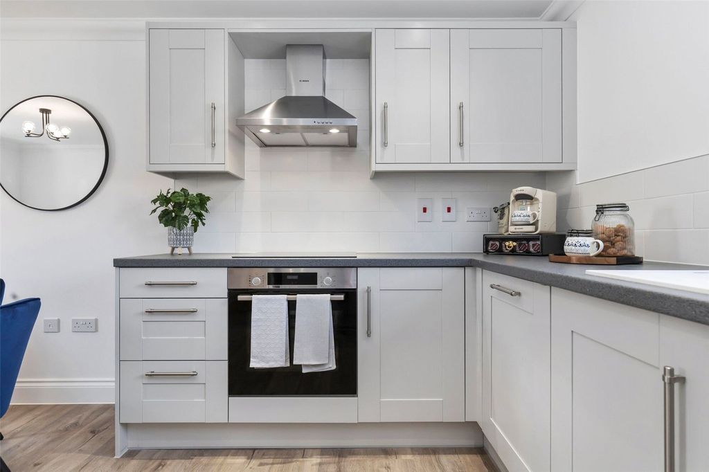 Additional image 5 of 2 bed flat for saleLoddon Rise, Beccles Road, Loddon, Norwich NR14