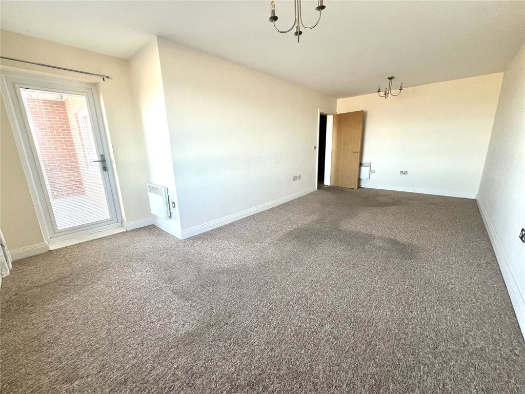 Additional image 4 of 2 bed flat for saleSandylands Promenade, Morecambe, Lancashire LA3