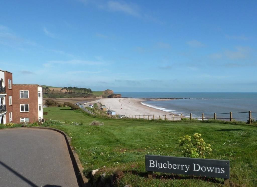 3 bed flat for saleBlueberry Downs, Coastguard Road, Budleigh Salterton EX9