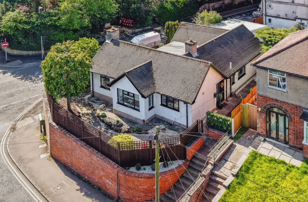 3 bed detached bungalow for salePark Lane, Castle Donington DE74