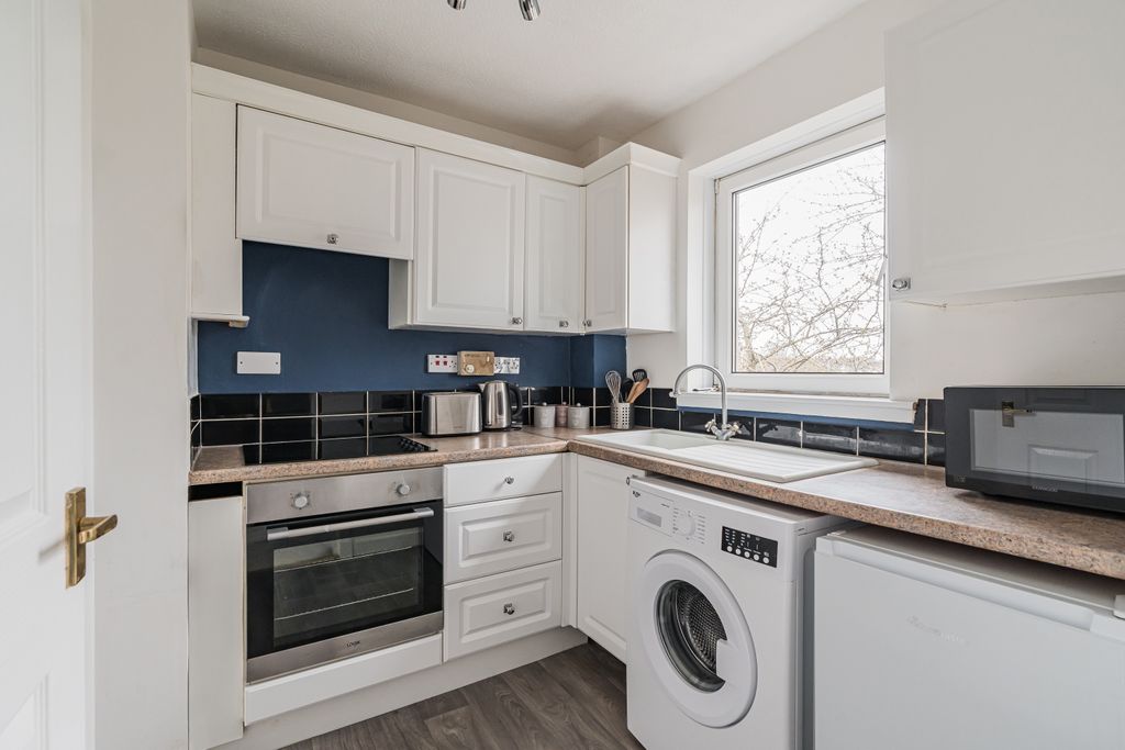 Additional image 3 of 1 bed flat for sale10/8 Echline Rigg, South Queensferry EH30