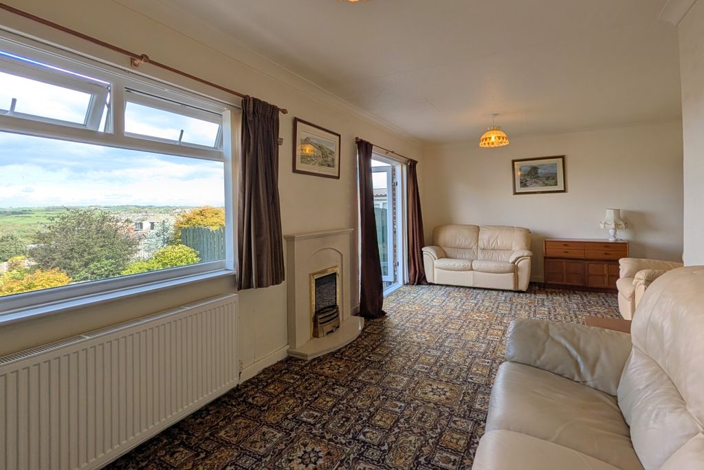 Additional image 3 of 3 bed semi-detached house for saleHealey Wood Crescent, Brighouse, West Yorkshire HD6