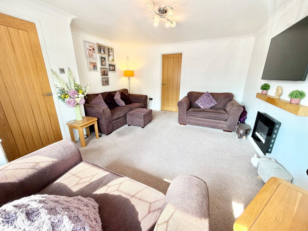 Additional image 7 of 4 bed detached house for saleMayflower Drive, Pensnett, Brierley Hill DY5