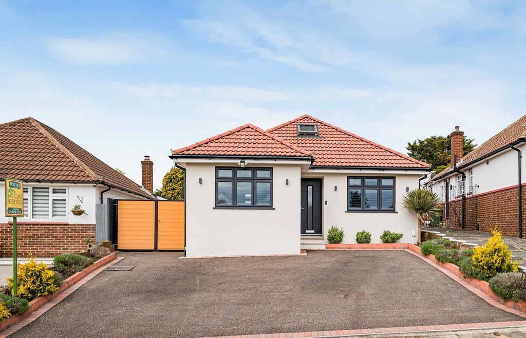 4 bed detached house for saleCold Blow Crescent, Bexley DA5