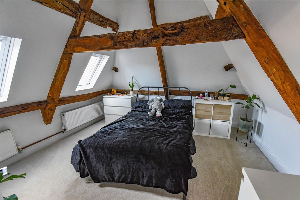 Additional image 3 of 2 bed flat for saleFitzhardinge House, Marybrook Street, Berkeley GL13