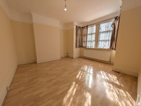 Mount Road, Hendon, London NW4
