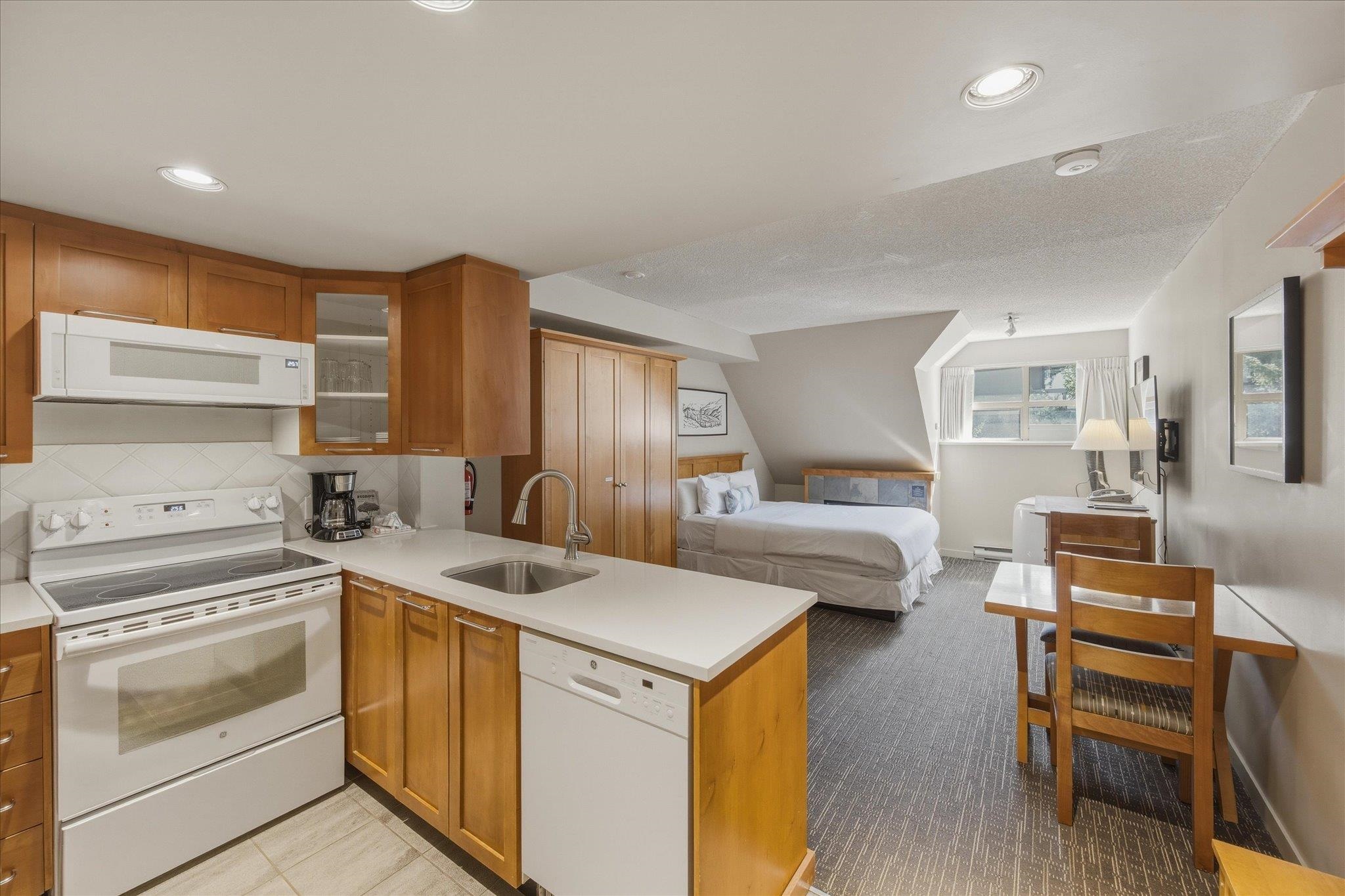 Additional image 2 of 4402-4295 Blackcomb Way, Whistler, BC, V8E 0X2