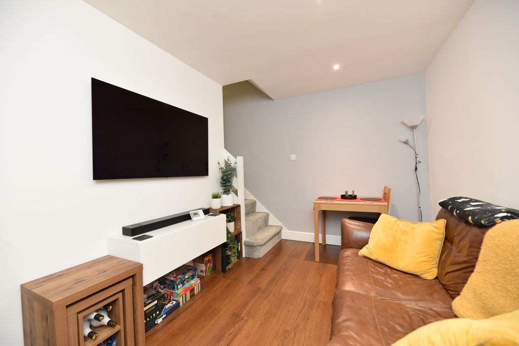 Additional image 8 of 1 bed property for saleHeron Close, Biggleswade SG18