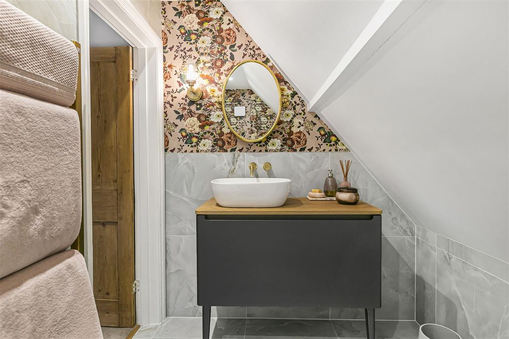 Additional image 33 of 6 bed semi-detached house for saleSt. Catherines Road, Broxbourne EN10