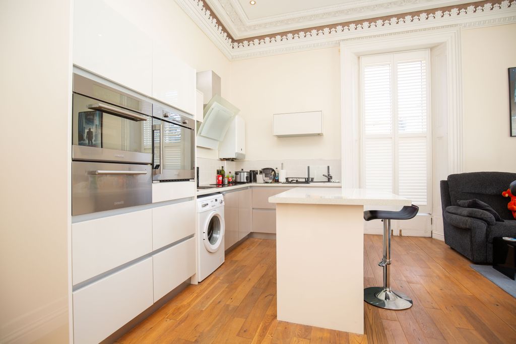 Additional image 4 of 2 bed flat for saleOrchard House, Charlotte Way, Atherstone CV9