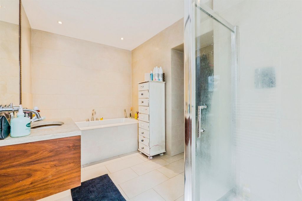 Additional image 15 of 1 bed flat for saleCathedral Road, Cardiff CF11