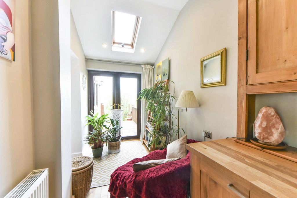 Additional image 10 of 4 bed semi-detached house for saleMarkland Hill Lane, Bolton BL1