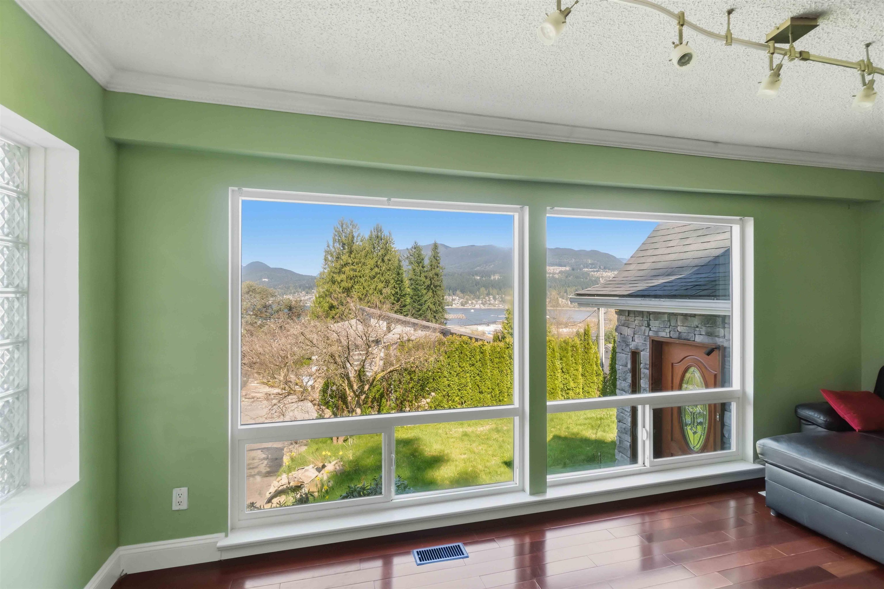 Additional image 6 of 2331 Henry Street, Port Moody, BC, V3H 2J4
