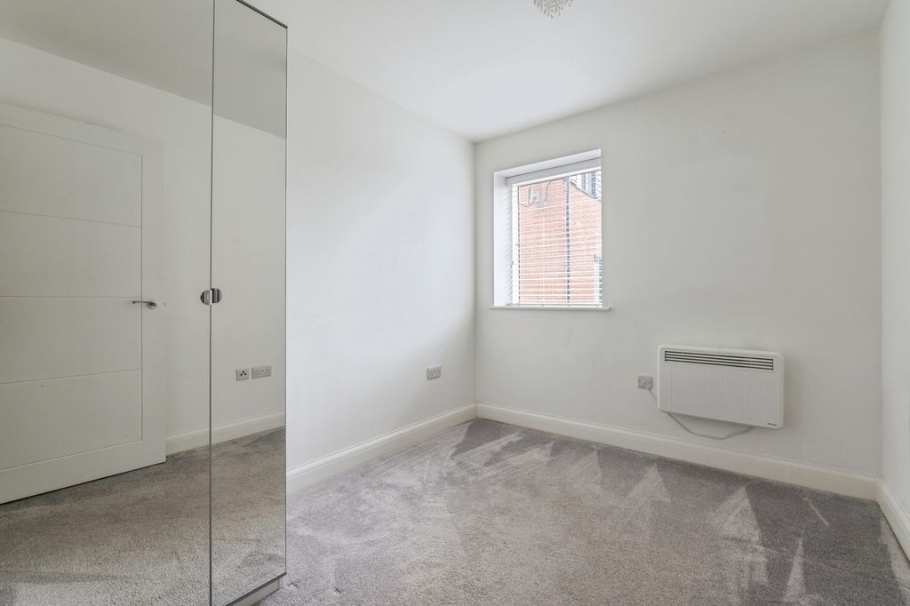 Additional image 12 of 2 bed flat for saleBelvedere Close, Billericay, Essex CM11