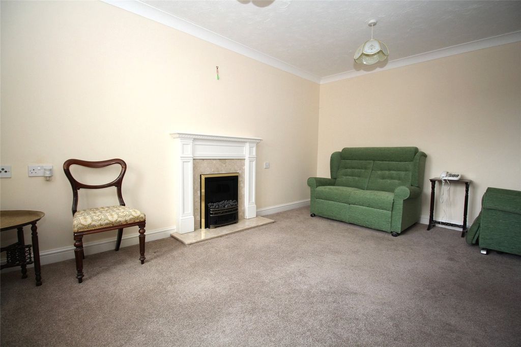 Additional image 3 of 1 bed flat for saleAckender Road, Alton, Hampshire GU34