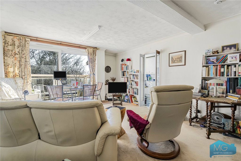 Additional image 10 of 2 bed flat for saleThe Highlands, Abbotts Road, Barnet EN5