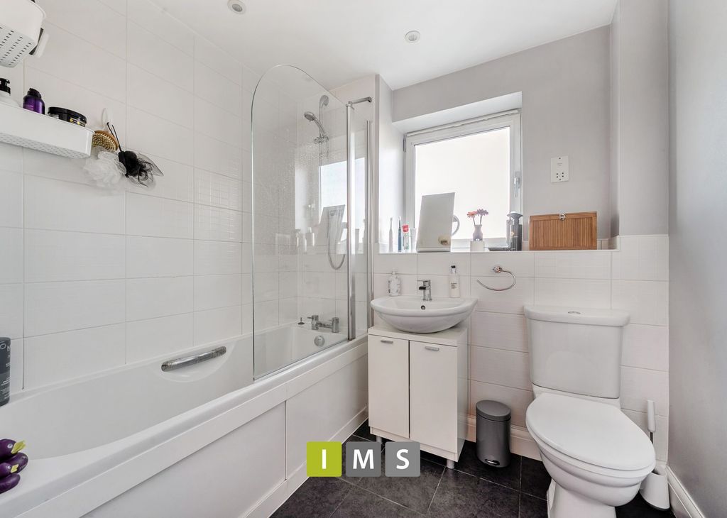 Additional image 12 of 2 bed flat for saleLondon Road, Bicester OX26