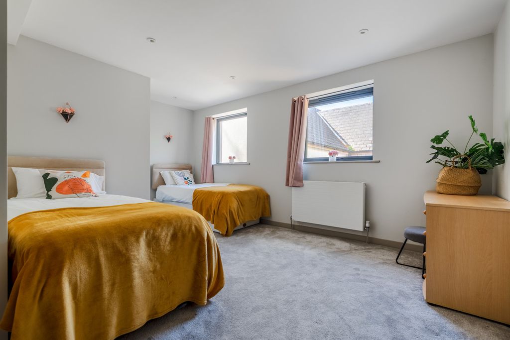 Additional image 7 of 4 bed terraced house for saleChantry, Old Vicarage Gardens, Bruton BA10
