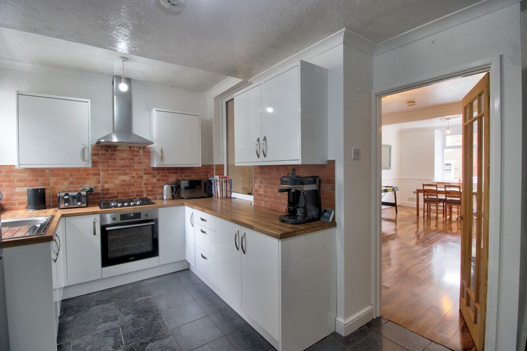 Additional image 7 of 3 bed terraced house for saleJames Street, Caerphilly CF83