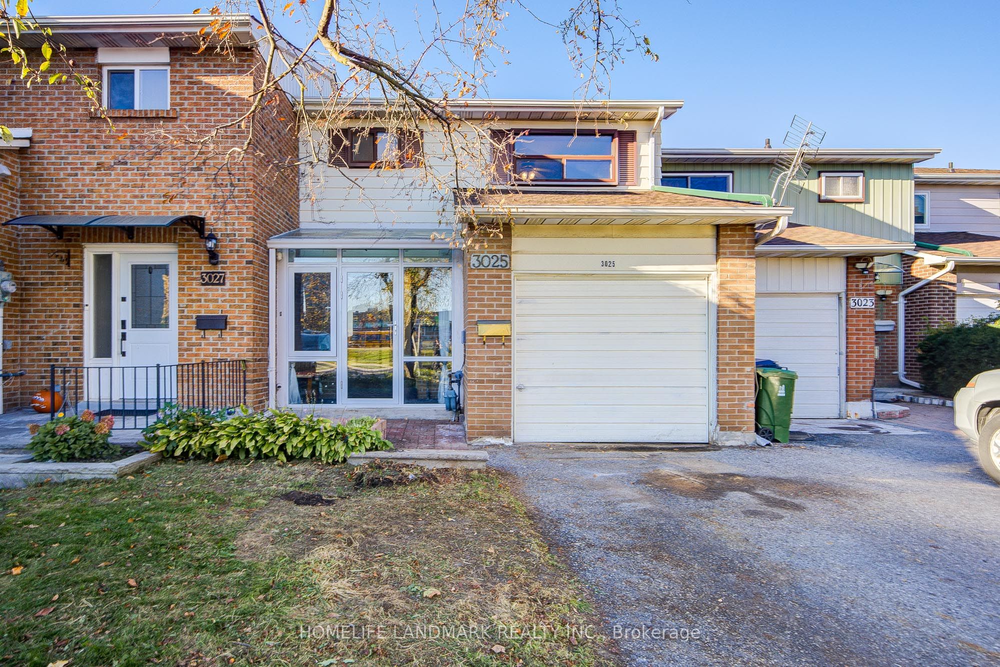 Additional image 3 of 3025 Bridletowne Circle, Toronto, ON, M1W 2C9