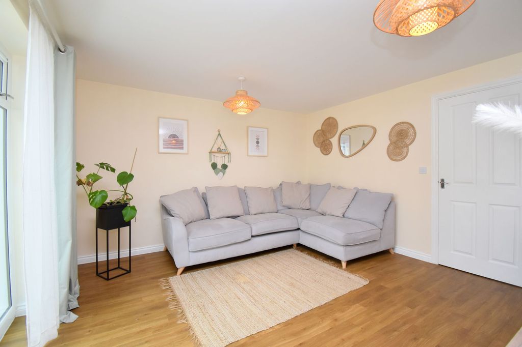 Additional image 3 of 3 bed semi-detached house for saleTate Drive, Biggleswade SG18