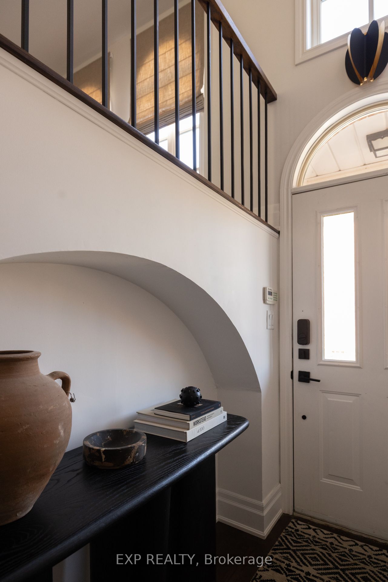 Additional image 2 of 31 Brownstone Lane, Toronto, ON, M8X 2Z6