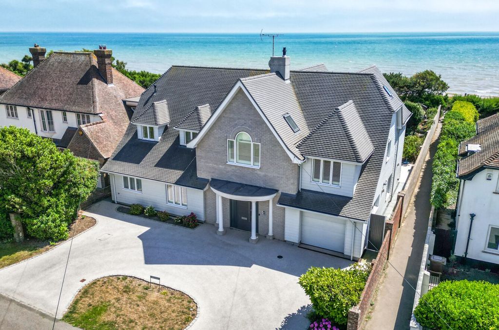 6 bed detached house for sale28 Sea Drive, Felpham PO22