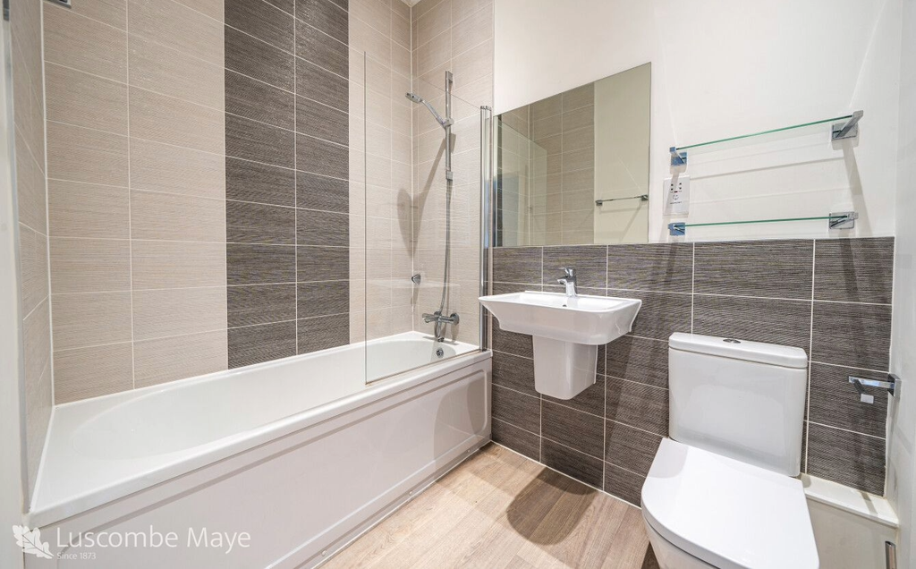 Additional image 12 of 2 bed flat for saleDart View House, Baltic Way, Totnes TQ9