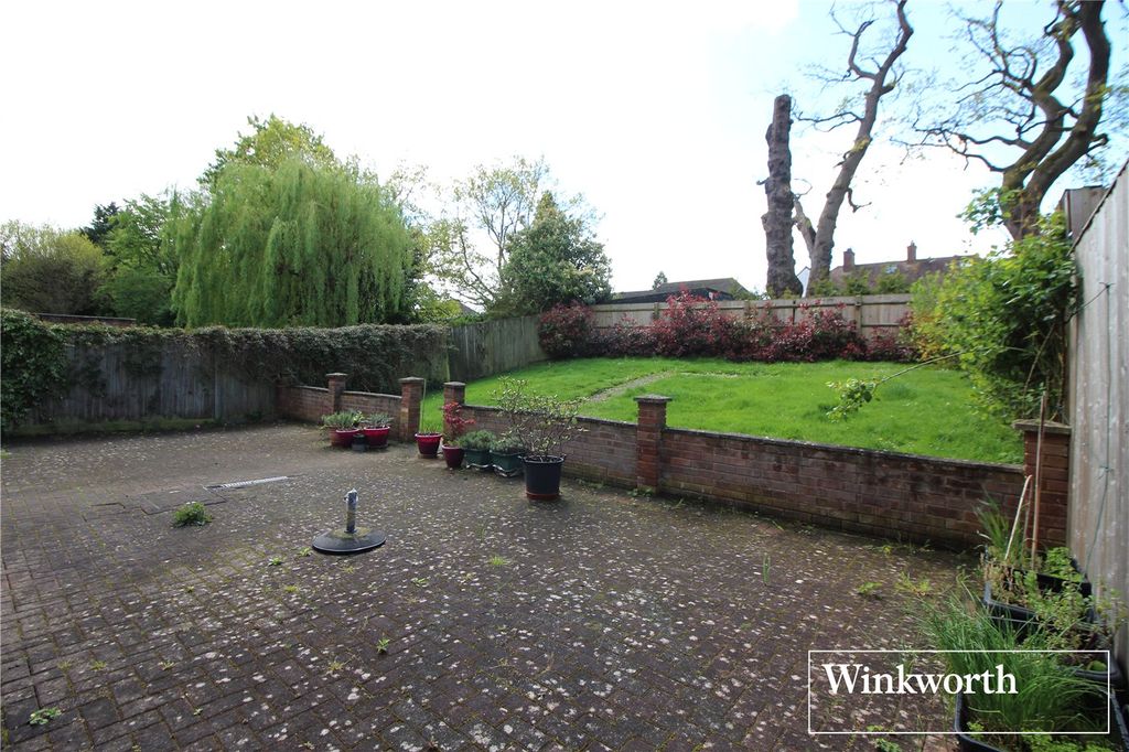 Additional image 17 of 4 bed end terrace house for saleHartfield Avenue, Elstree, Borehamwood, Hertfordshire WD6