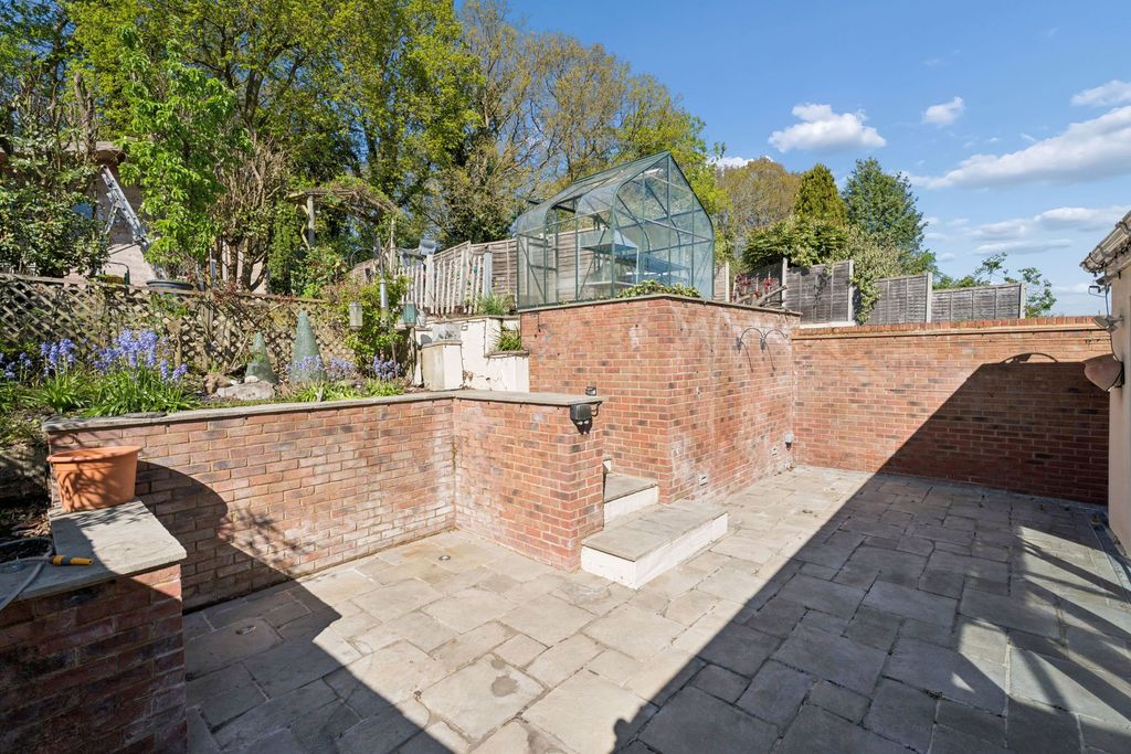 Additional image 17 of 5 bed semi-detached bungalow for saleSt Georges Drive, Carpenders Park, Watford WD19