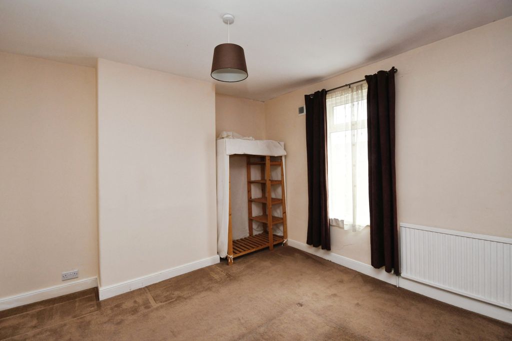 Additional image 13 of 2 bed terraced house for saleBaggholme Road, Lincoln LN2