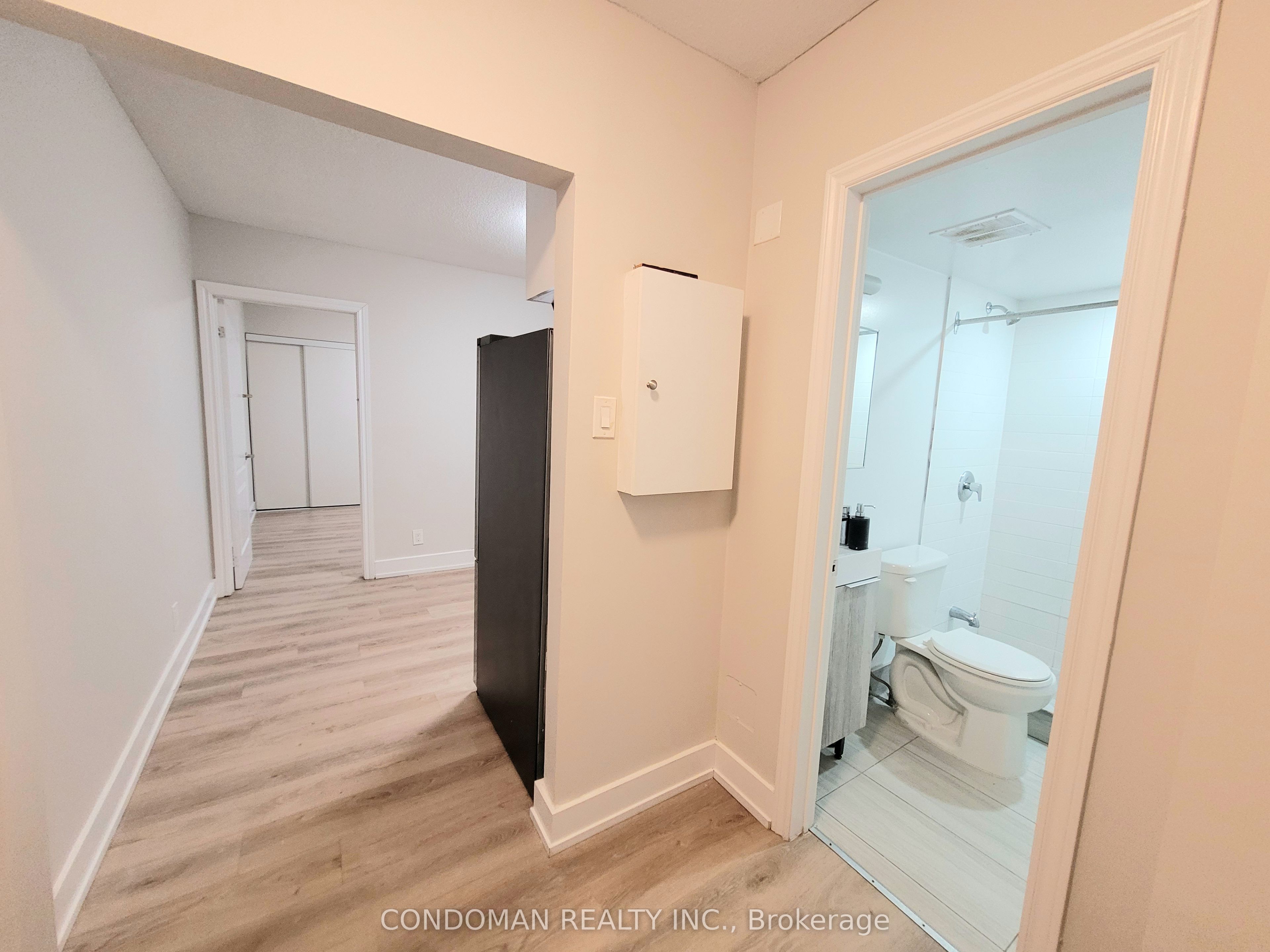 Additional image 4 of 101-1371 King Street W, Toronto, ON, M6K 1H4
