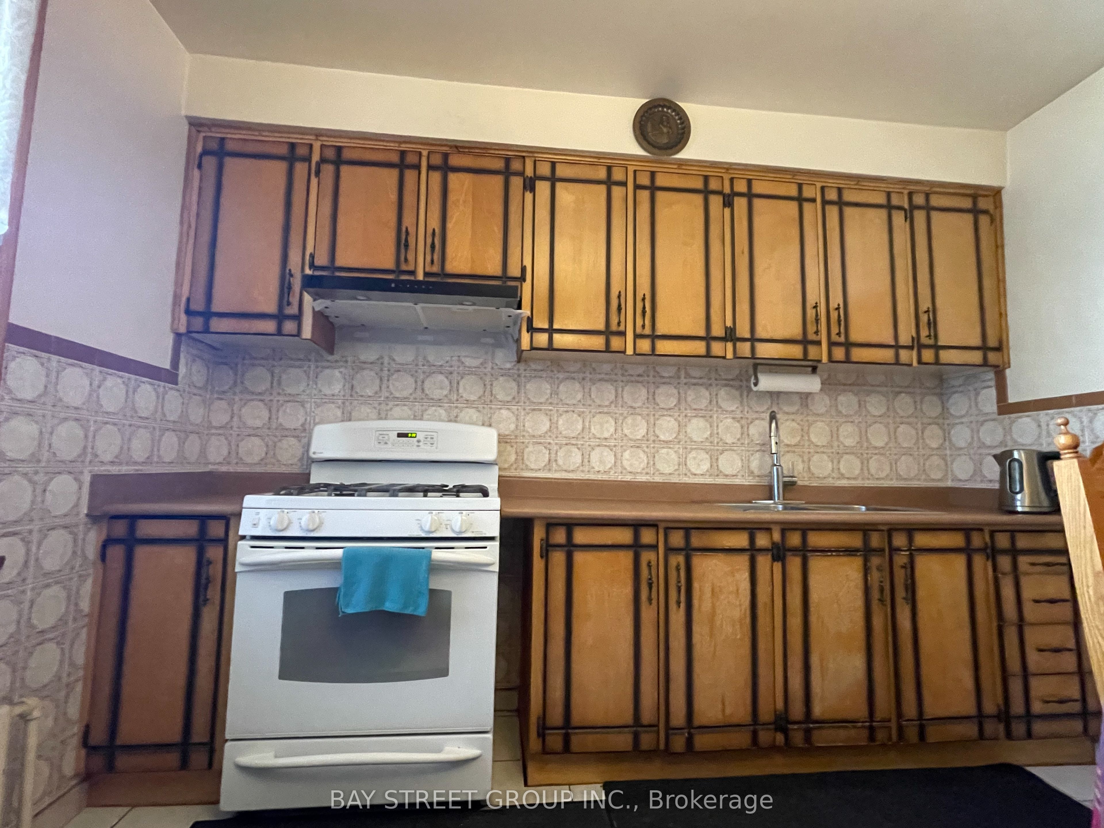 Additional image 3 of 543 Crawford Street, Toronto, ON, M6G 3J9