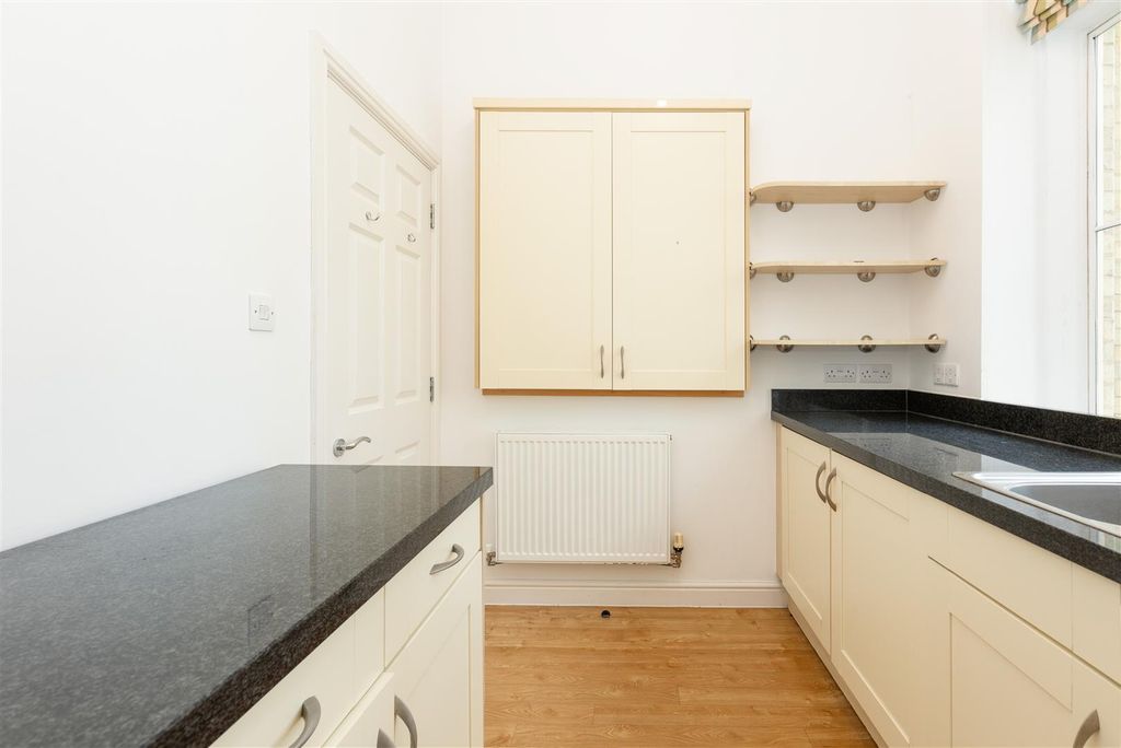Additional image 5 of 3 bed flat for saleFairfield Hall, Kingsley Avenue, Fairfield SG5