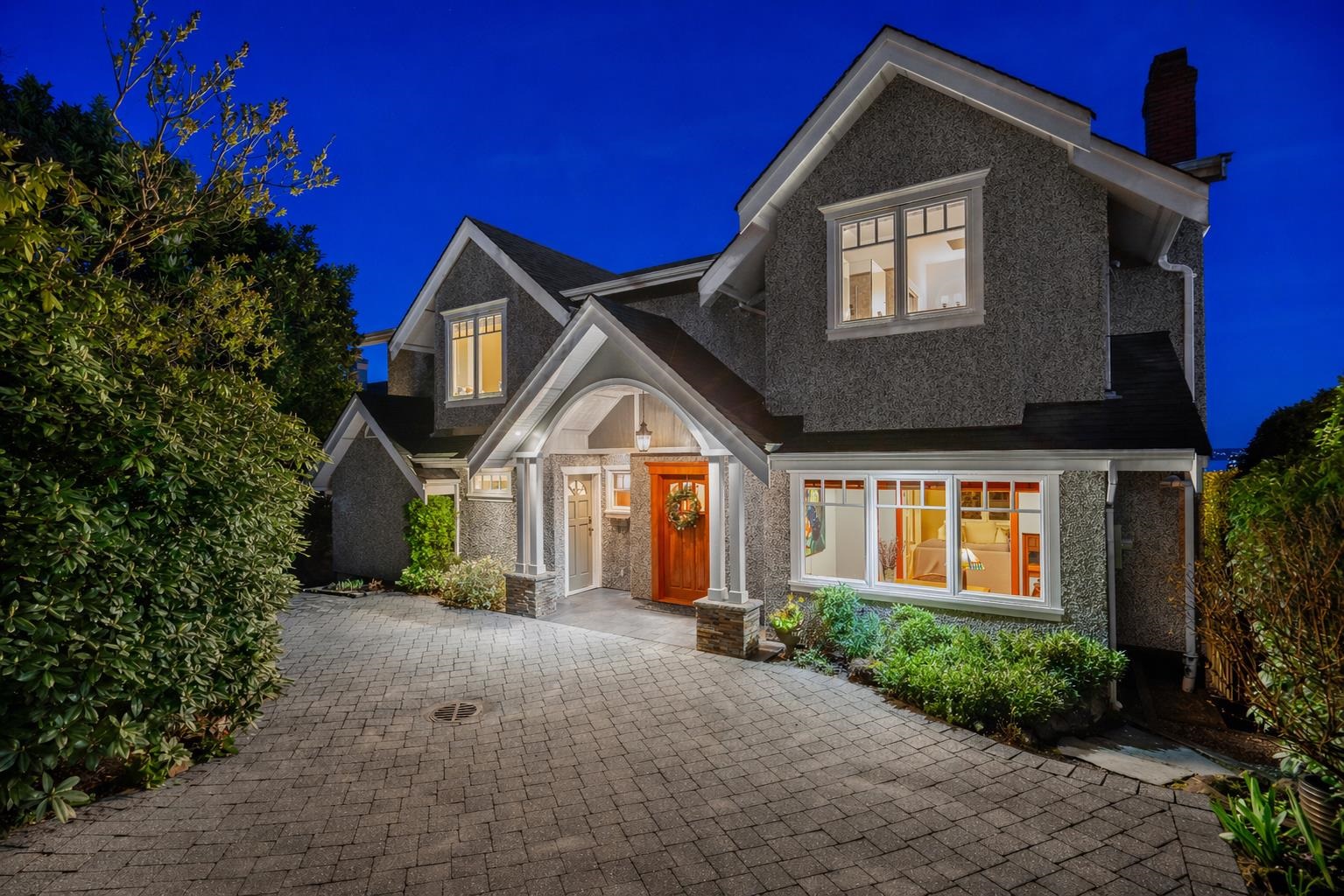2374 Nelson Avenue, West Vancouver, BC, V7V 2R2
