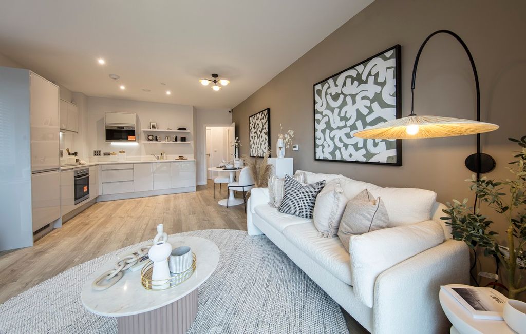 1 bed flat for sale"The Clematis" at Albert Road>, Barnet EN4