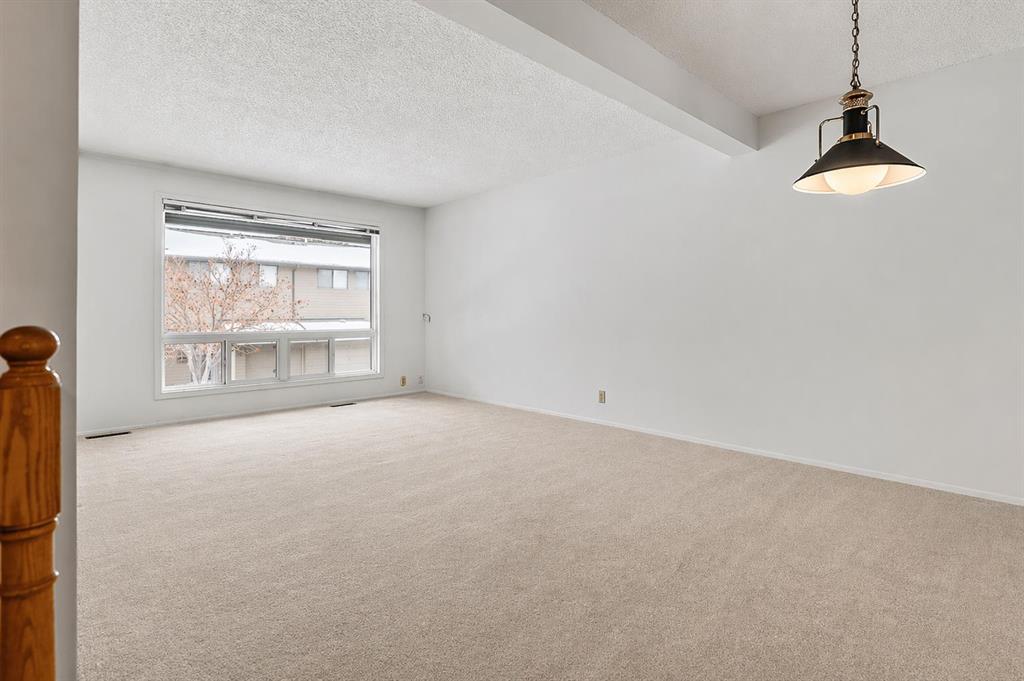 Additional image 4 of 32-5019 46 Avenue SW, Calgary, AB, T3E 6R1