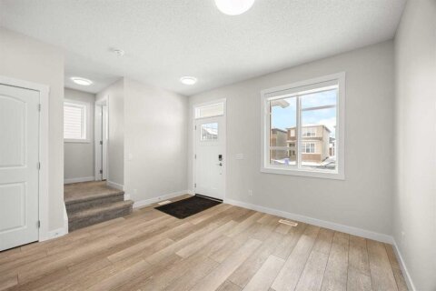 Additional image 8 of 507 Lucas Boulevard NW, Calgary, AB, T3P 2C9