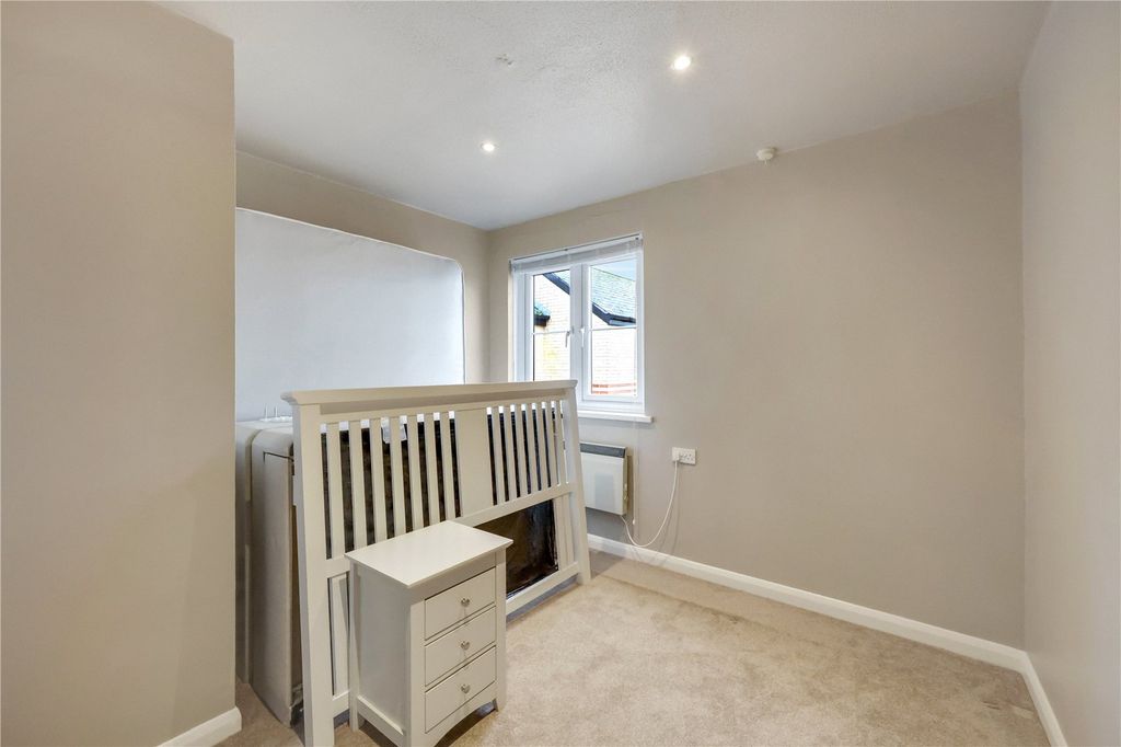 Additional image 6 of 1 bed flat for saleAlexandra Court, Alexandra Road, Barnstaple EX32