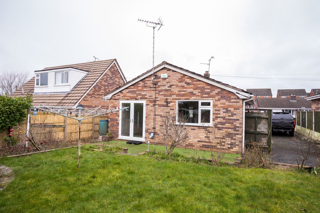 3 bed detached bungalow for saleAberllanerch Drive, Buckley CH7