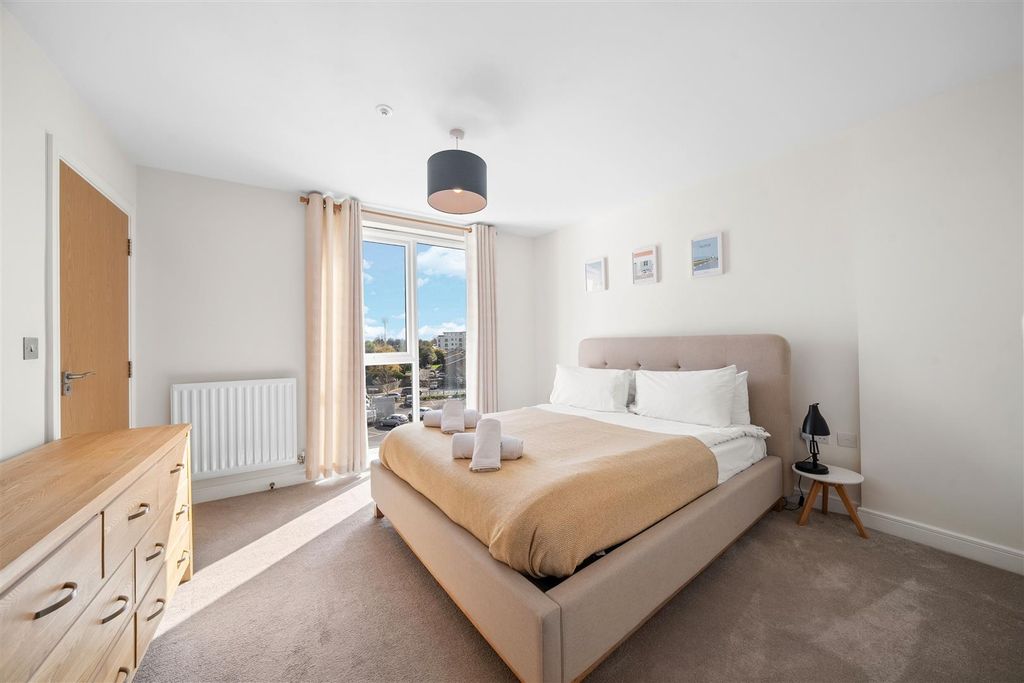 Additional image 14 of 2 bed flat for saleHawker Drive, Addlestone KT15