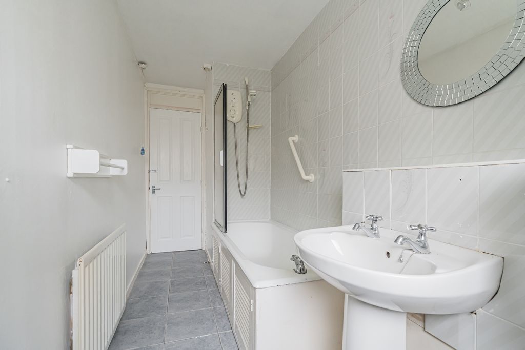 Additional image 6 of 3 bed flat for sale11/3 Westburn Grove, Edinburgh EH14