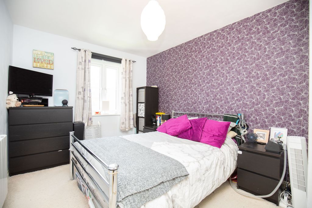 Additional image 6 of 2 bed flat for saleElan Court, Wilnecote B77