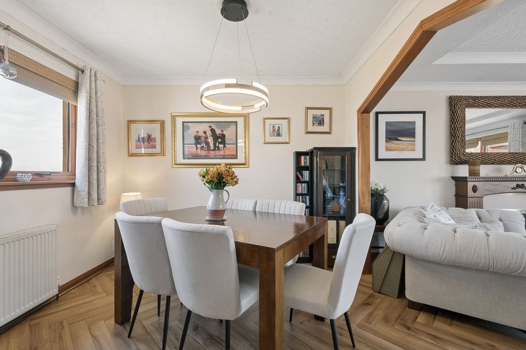 Additional image 8 of 4 bed detached house for saleHawthorn Bank, Seafield EH47