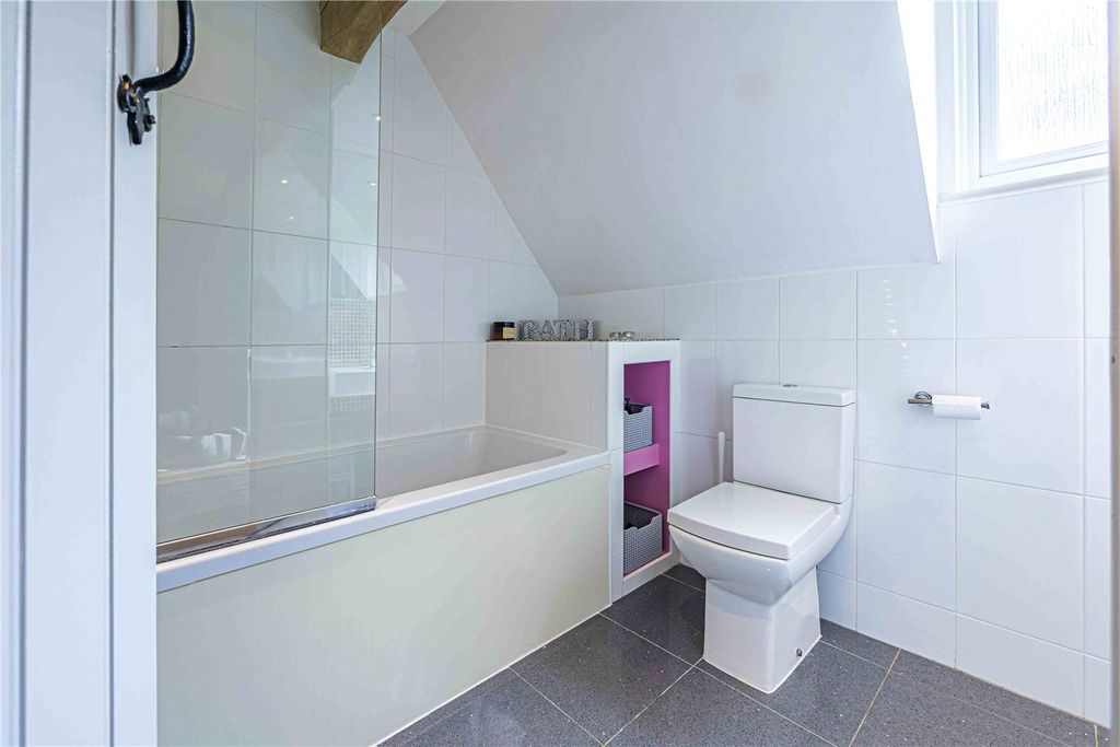 Additional image 30 of 5 bed detached house for saleCastle Gateway, Berkhamsted, Hertfordshire HP4