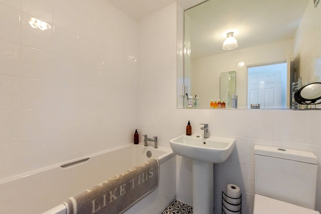 Additional image 11 of 2 bed flat for saleCourt Downs Road, Beckenham BR3