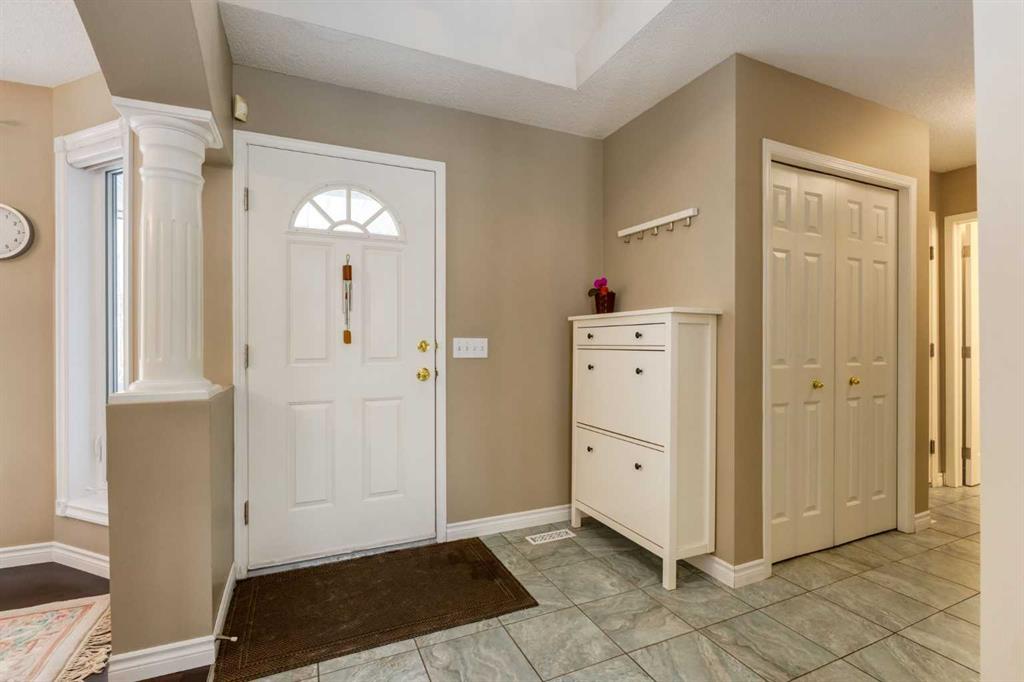 Additional image 4 of 331 Sierra Madre Court SW, Calgary, AB, T3H 3G7