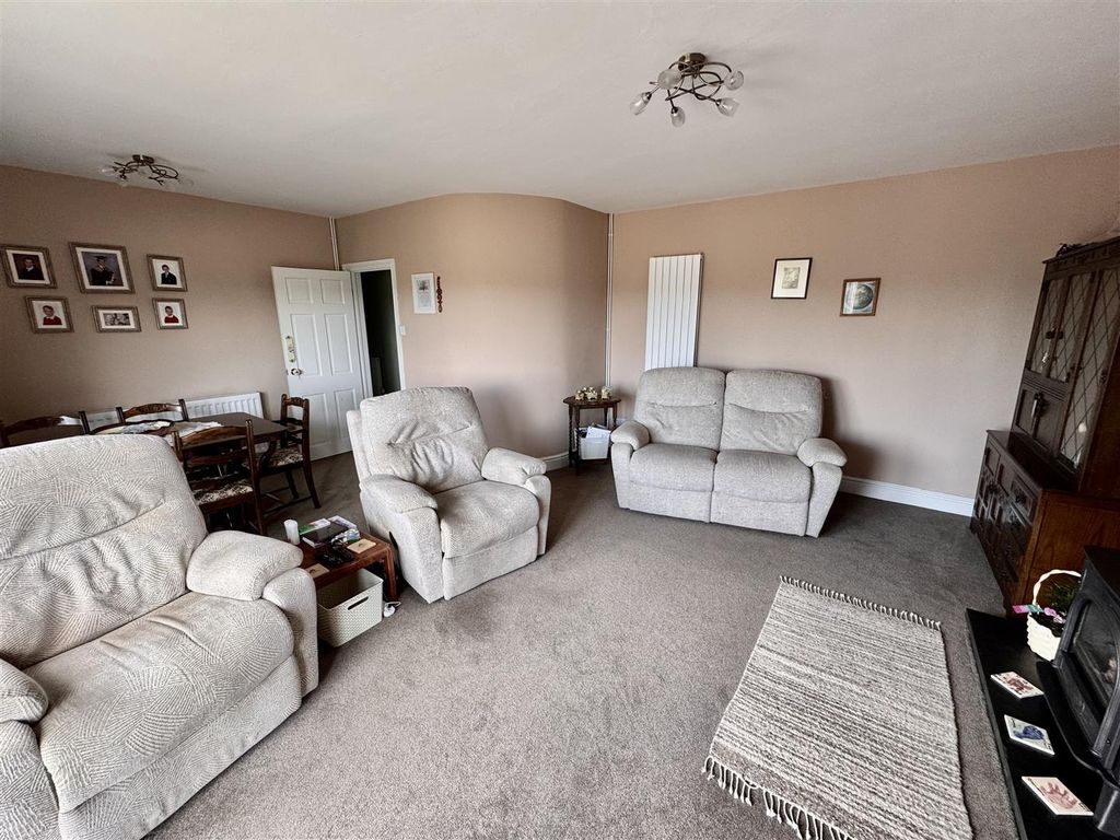 Additional image 5 of 3 bed detached bungalow for saleHeol Y Garn, Garnswllt, Ammanford SA18