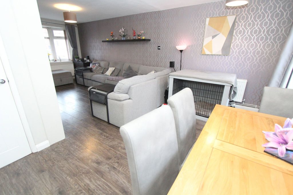 Additional image 7 of 3 bed semi-detached house for saleBewlay Close, Amblecote, Brierley Hill DY5