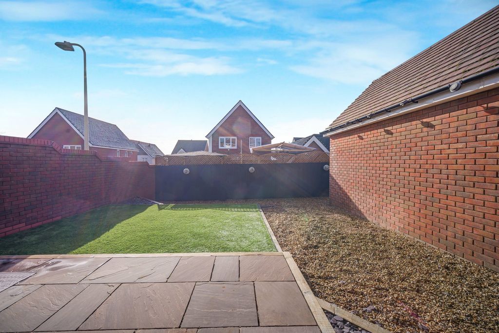 Additional image 31 of 3 bed detached house for saleBrambling Crescent, Penallta, Hengoed CF82